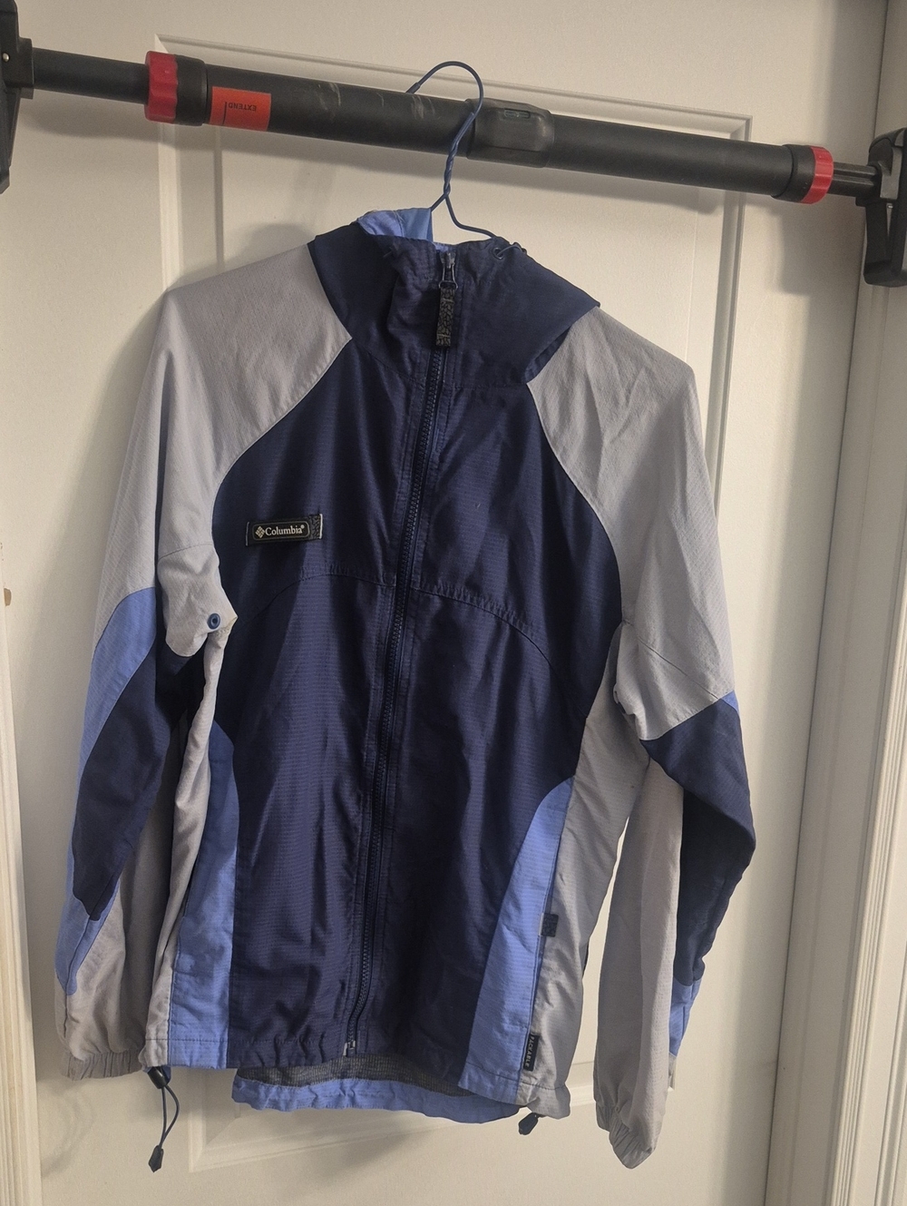 Columbia Navy and Light Gray Womans Small  Hooded Rain Jacket